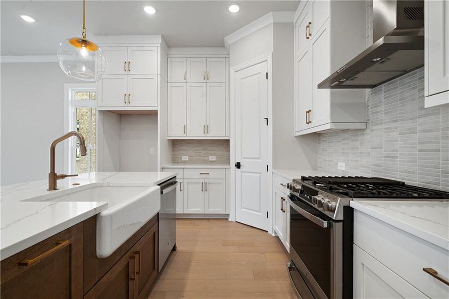 Furnished interior view inside a new home in Ward's Crossing Townhomes, Johns Creek (Image 13). Furnished interior view inside a new home in Ward's Crossing Townhomes, Johns Creek (Image 13).