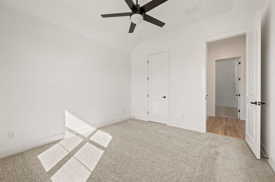 Spacious, unfurnished interior of a new home in NorthGlen, Haslet (Image 22).