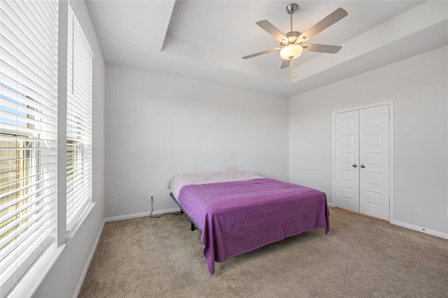 Furnished interior view inside a new home in , Texas City (Image 17).