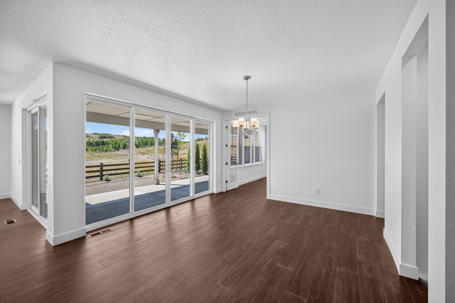 Spacious, unfurnished interior of a new home in Macanta, Castle Rock (Image 20). Spacious, unfurnished interior of a new home in Macanta, Castle Rock (Image 20).