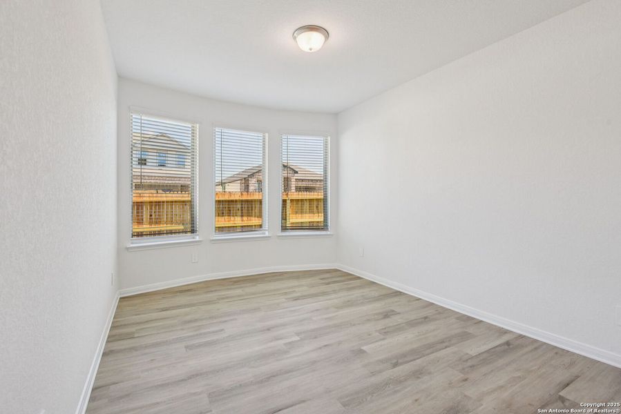 Spacious, unfurnished interior of a new home in Royal Crest, San Antonio (Image 20). Spacious, unfurnished interior of a new home in Royal Crest, San Antonio (Image 20).