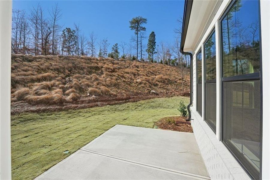 Exterior details and patio area of a home in Sterling Pointe, Cumming (Image 45).