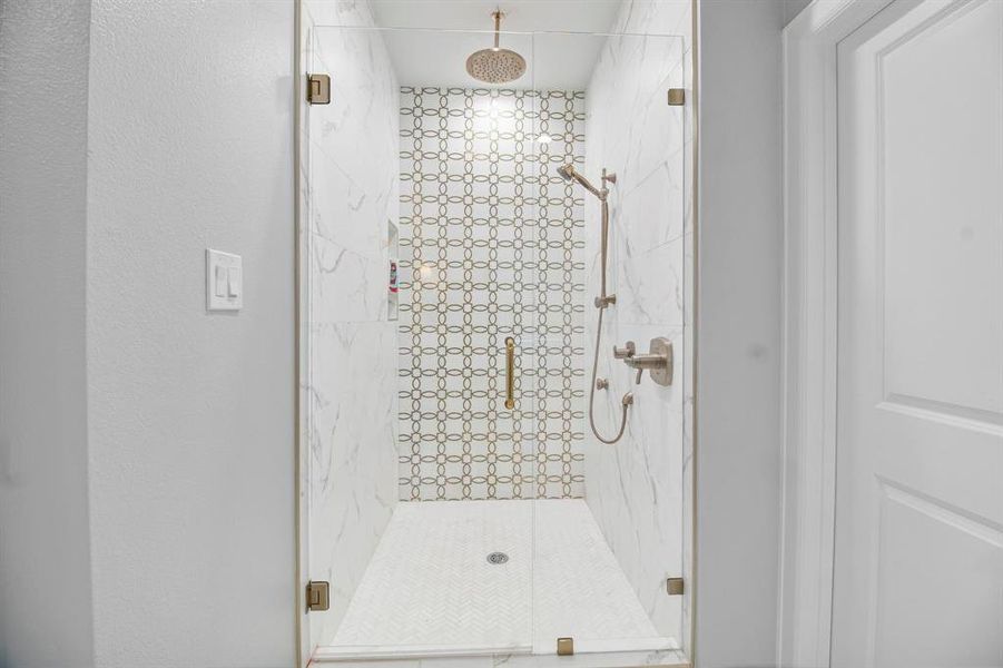 Image 37 of a home in .