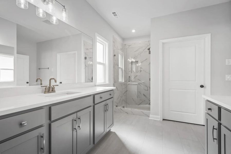 The Wellsley B Primary Suite Bathroom