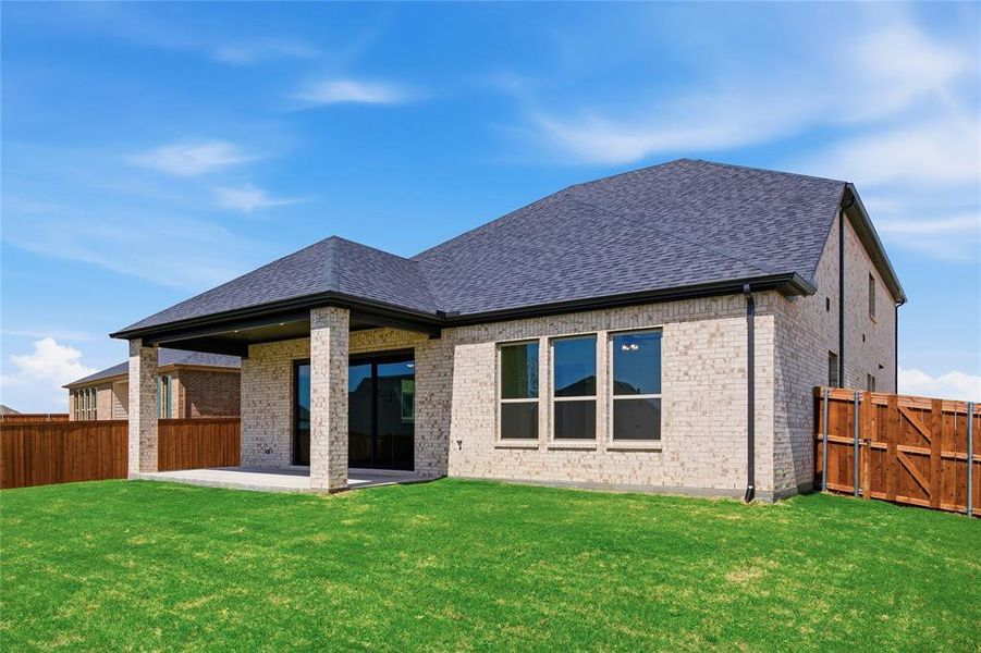 Exterior details and patio area of a home in Talon Hills, Fort Worth (Image 3). Exterior details and patio area of a home in Talon Hills, Fort Worth (Image 3).