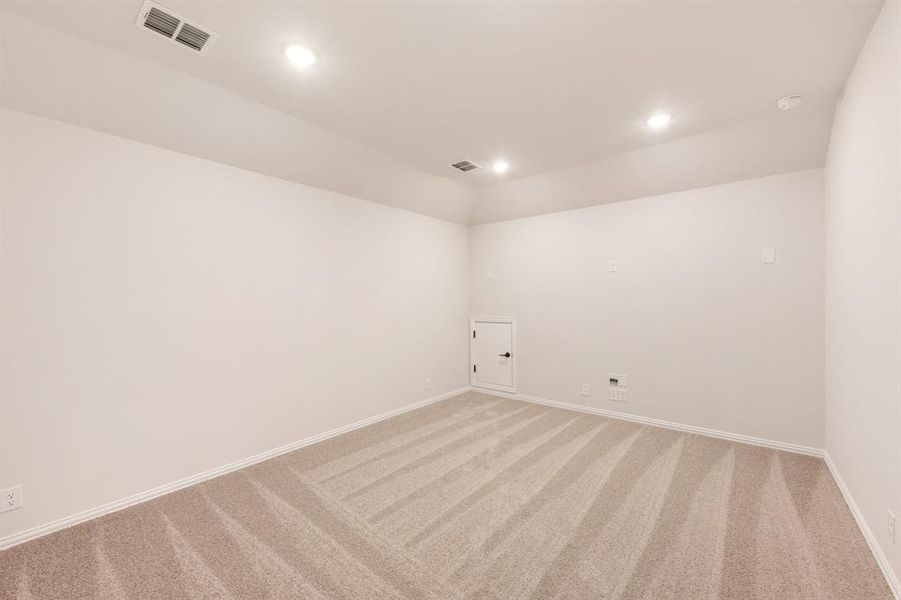 Spacious, unfurnished interior of a new home in Union Park Classic 55, Little Elm (Image 14).