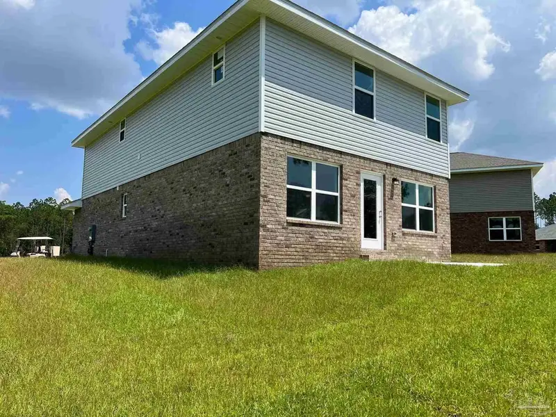 Representative exterior details of a home built from the 1817 by Adams Homes in Riverwalk, Freeport (Image 2). Representative exterior details of a home built from the 1817 by Adams Homes in Riverwalk, Freeport (Image 2).