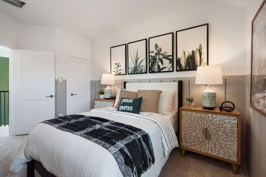 Representative furnished interior of a home built from the Durham by Chesmar Homes in Emory Glen, Magnolia (Image 10).