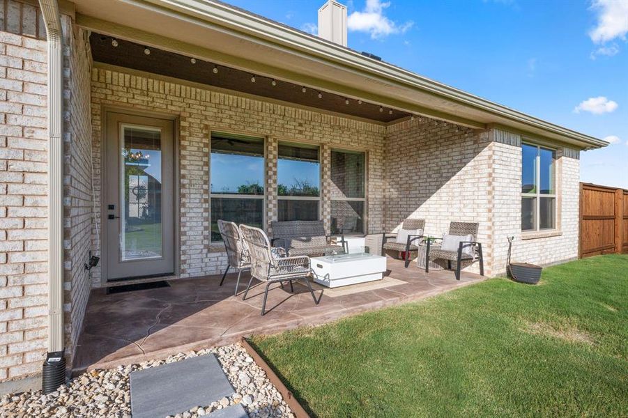 Exterior details and patio area of a home in Pecan Plantation, Granbury (Image 23).