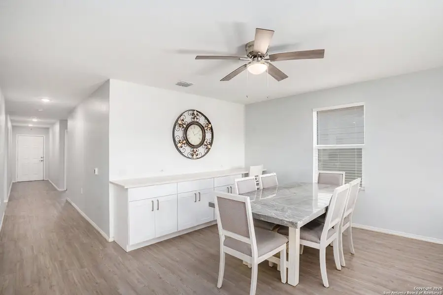 Furnished interior view inside a new home in Mission del Lago: Watermill Collection, San Antonio (Image 6). Furnished interior view inside a new home in Mission del Lago: Watermill Collection, San Antonio (Image 6).