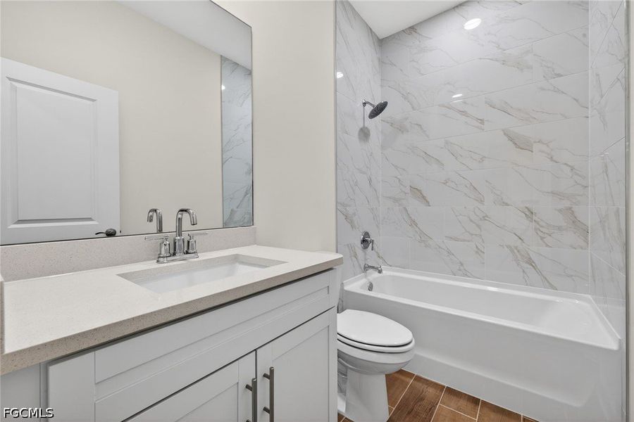 Furnished interior view inside a new home in Cape Coral, Cape Coral (Image 9). Furnished interior view inside a new home in Cape Coral, Cape Coral (Image 9).