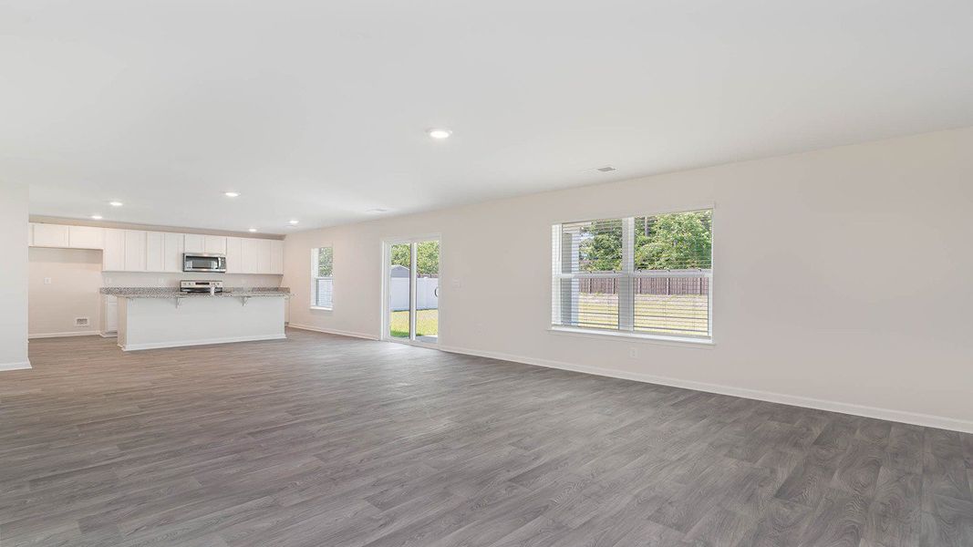 Representative unfurnished interior of a home built from the Galen by D.R. Horton in Chapman Village, Conway (Image 17).