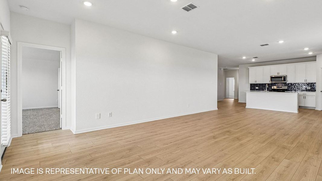 Representative unfurnished interior of a home built from the The Gaven by D.R. Horton in Briarwood, Elgin (Image 18).