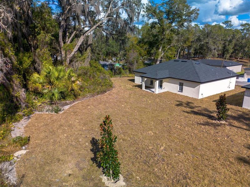Exterior details and patio area of a home in , Deland (Image 16).