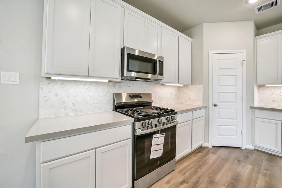 Furnished interior view inside a new home in Anderson Lake, Houston (Image 8).