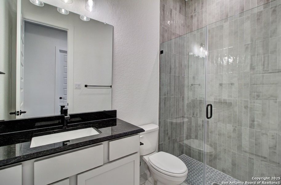 Furnished interior view inside a new home in Verandas at the Rim, San Antonio (Image 15).