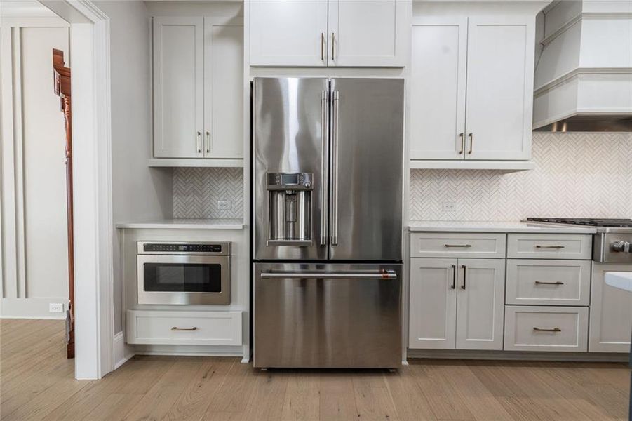 Close-up of interior finishes inside a home in , Powder Springs (Image 22).