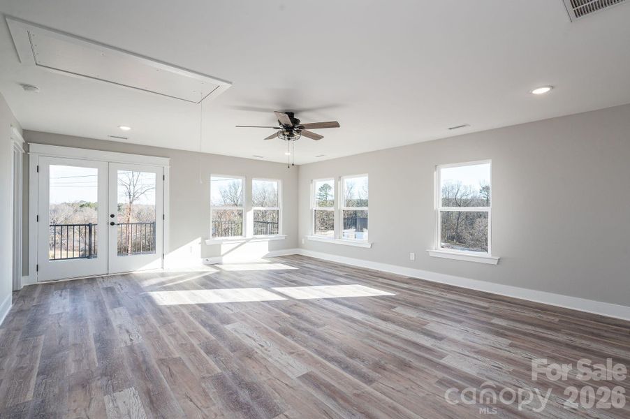 Spacious, unfurnished interior of a new home in , Denver (Image 29).
