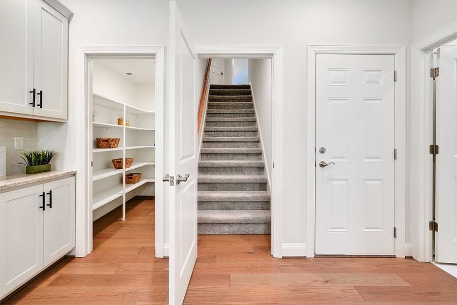 Shelter Bay, Kitchen