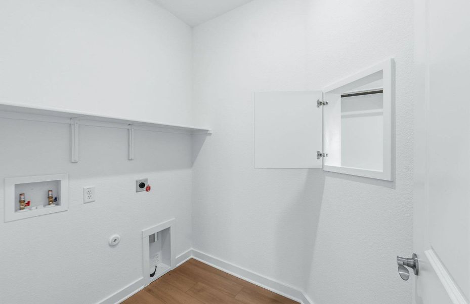 Spacious, unfurnished interior of a new home in Del Webb Austin at Lost Pines, Bastrop (Image 19).