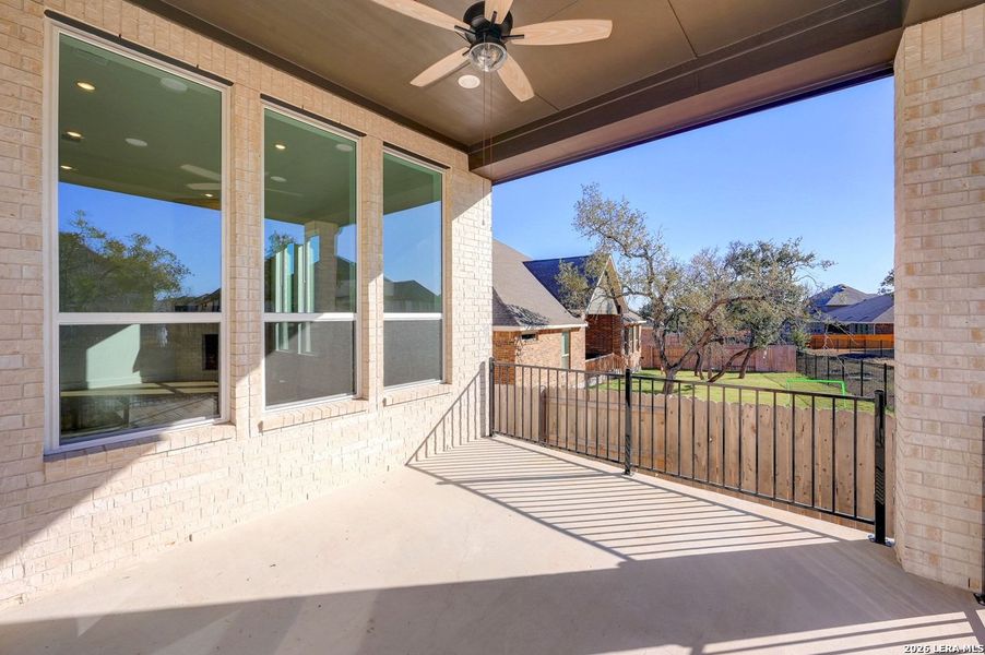 Exterior details and patio area of a home in La Cima, San Marcos (Image 18).