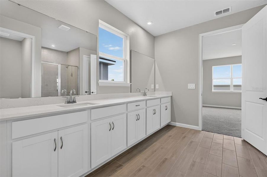 Furnished interior view inside a new home in Pasadena Ridge Master, Zephyrhills (Image 8).