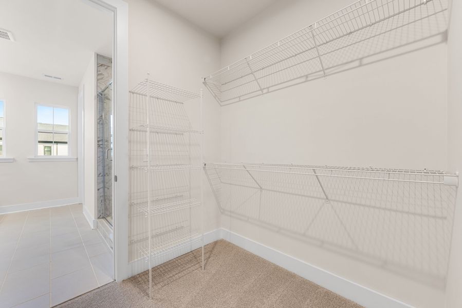Spacious, unfurnished interior of a new home in Seven Oaks, Belmont (Image 37).