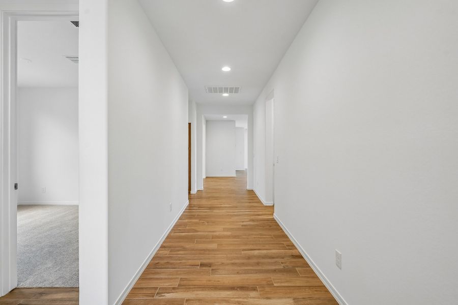 Spacious, unfurnished interior of a new home in Rancho Mercado, Surprise (Image 29).