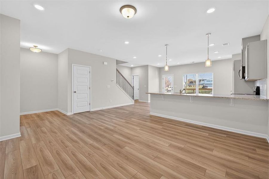 Spacious, unfurnished interior of a new home in Franklin Manor, Lawrenceville (Image 26).