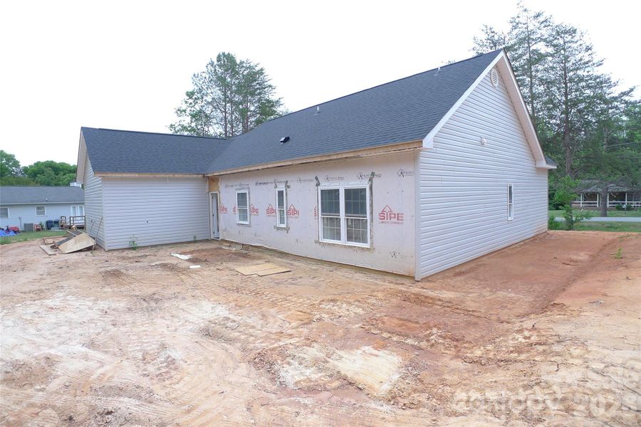 Back and left side of house Back and left side of house