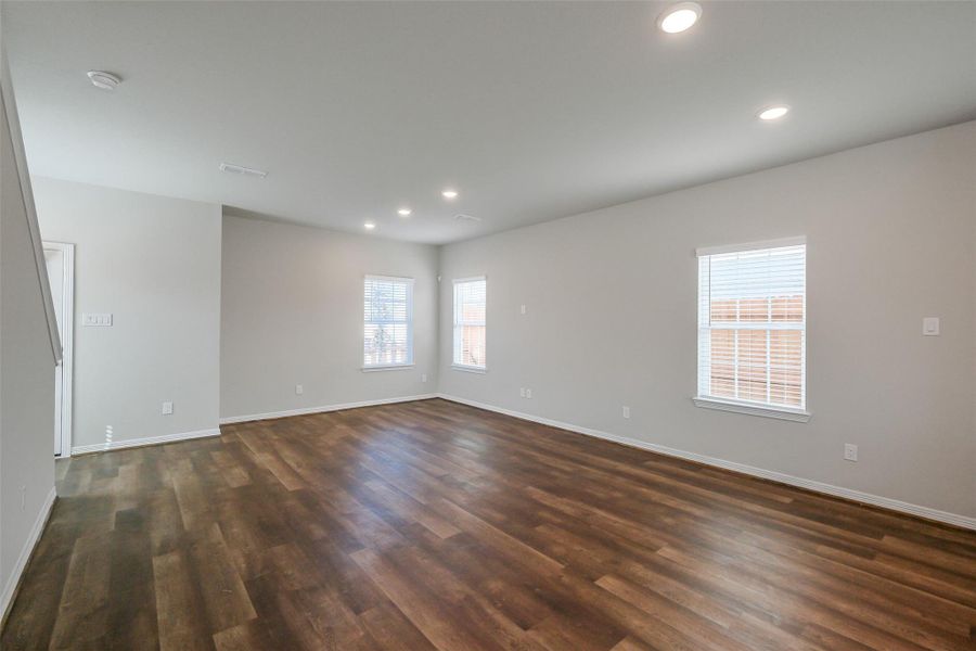 Spacious, unfurnished interior of a new home in , Houston (Image 16).
