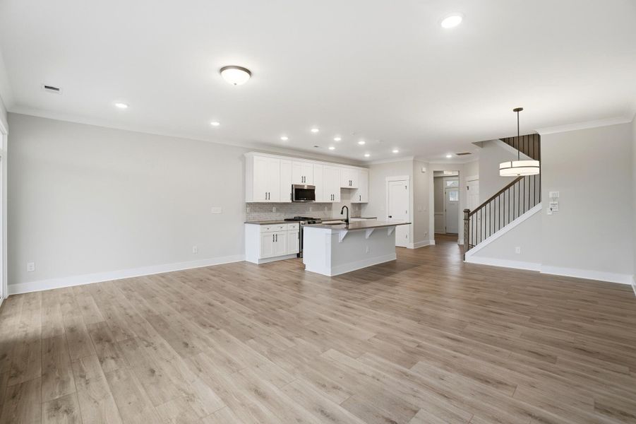 Spacious, unfurnished interior of a new home in Blythe Mill Townhomes, Waxhaw (Image 16).