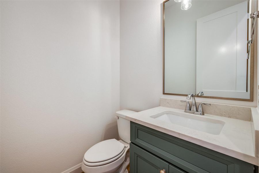 Furnished interior view inside a new home in Arborwood, Waller (Image 10).