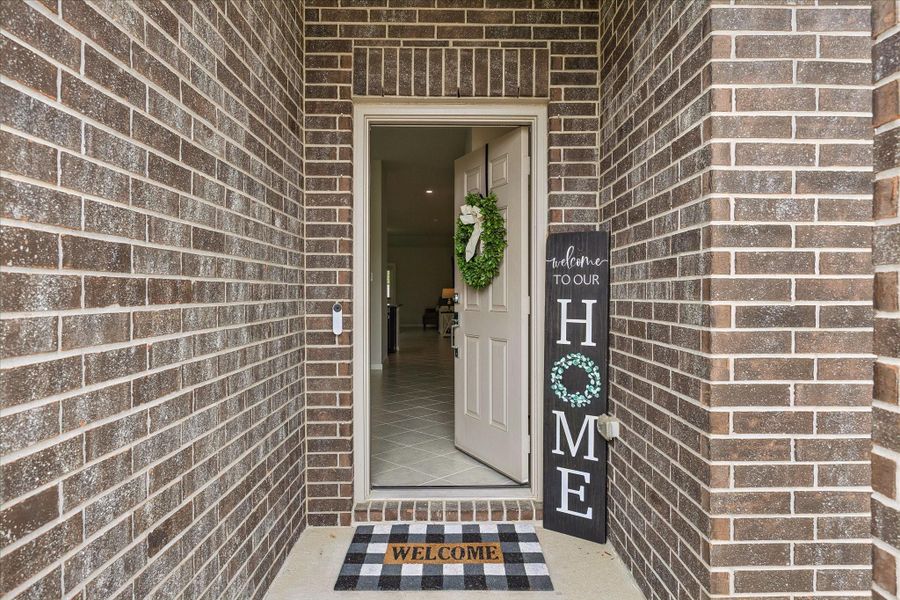 Come on into your new home!! Come on into your new home!!