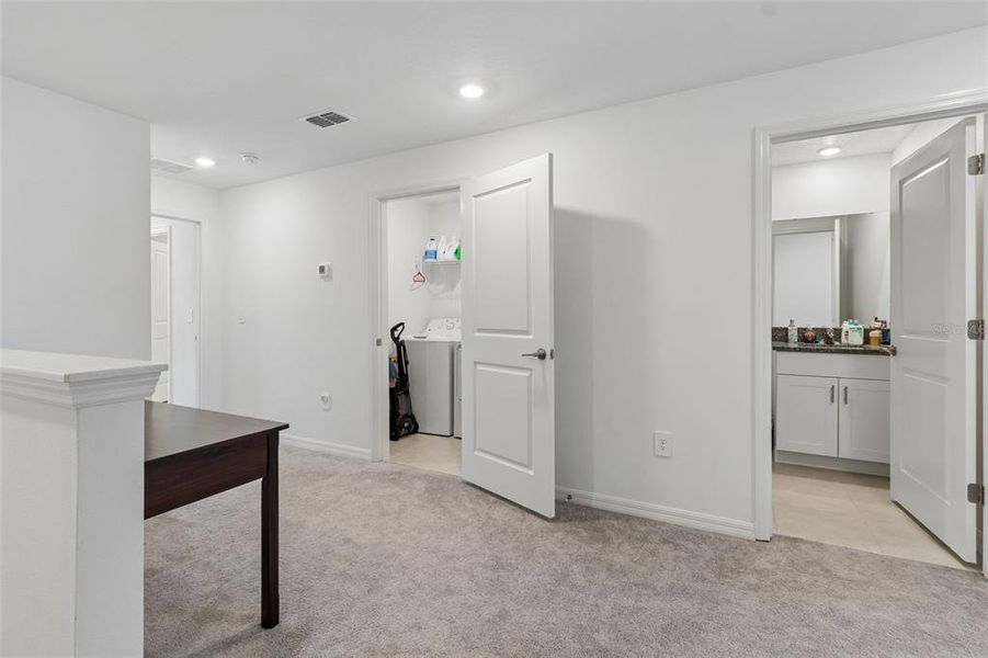 Furnished interior view inside a new home in , Land O' Lakes (Image 13).