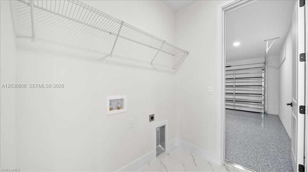 Spacious, unfurnished interior of a new home in , Lehigh Acres (Image 17).