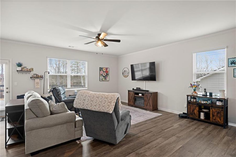 Furnished interior view inside a new home in Lost Creek, Dallas (Image 18).