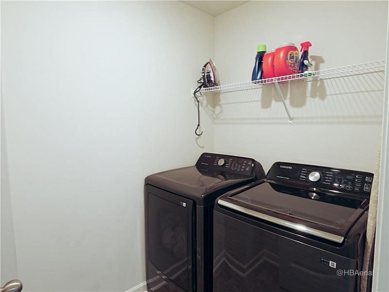Close-up of interior finishes inside a home in Thompson Ridge, Dallas (Image 19).