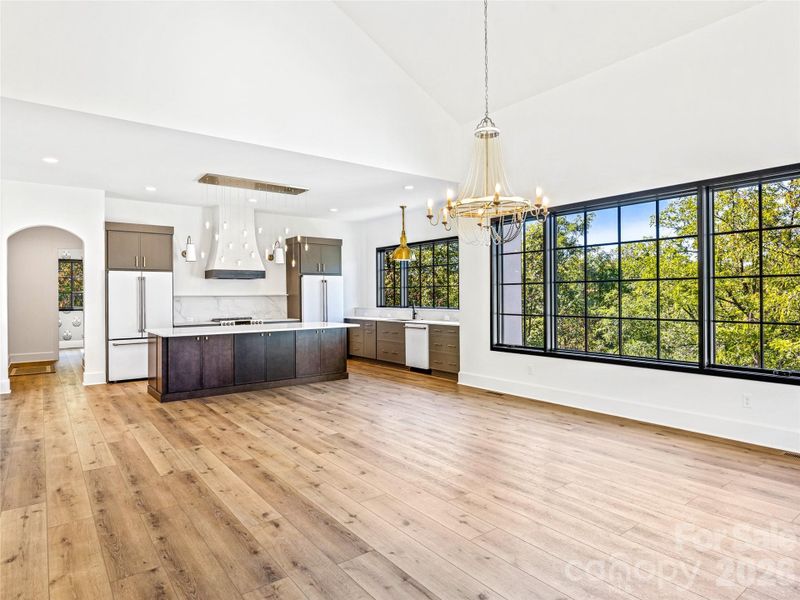 Spacious, unfurnished interior of a new home in , Asheville (Image 30).