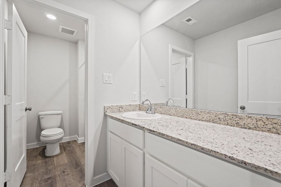Furnished interior view inside a new home in Magnolia Springs, Montgomery (Image 12).