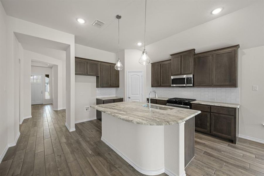 7740 Gatevine- Kitchen-2