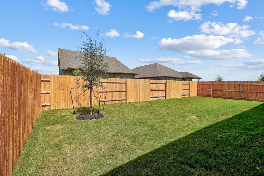 Exterior details and patio area of a home in Prairie Winds, Hutto (Image 20).