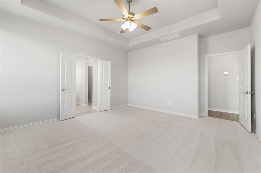 Spacious, unfurnished interior of a new home in Clear Sky Addition, Valley View (Image 21). Spacious, unfurnished interior of a new home in Clear Sky Addition, Valley View (Image 21).