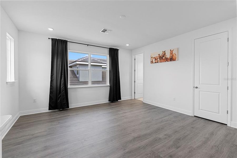 Spacious, unfurnished interior of a new home in Palms at Windermere, Windermere (Image 22). Spacious, unfurnished interior of a new home in Palms at Windermere, Windermere (Image 22).