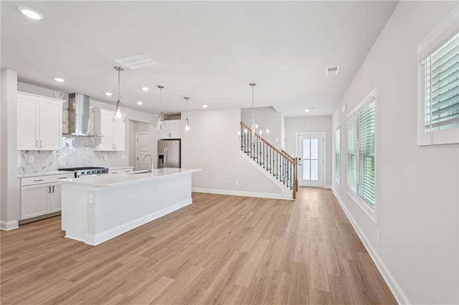 Spacious, unfurnished interior of a new home in Hemingway - Reserve Series, Cumming (Image 27). Spacious, unfurnished interior of a new home in Hemingway - Reserve Series, Cumming (Image 27).