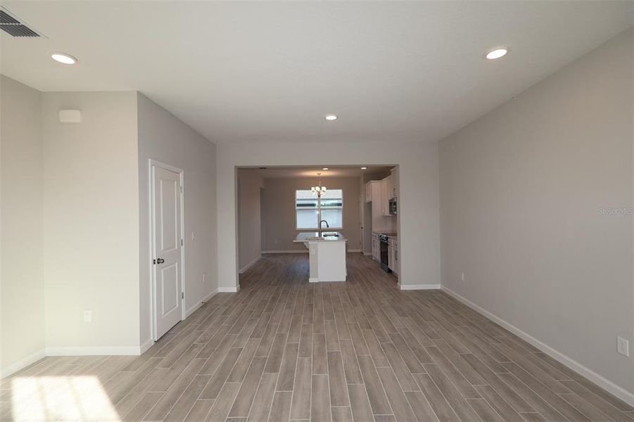Spacious, unfurnished interior of a new home in Center Lake on the Park, St. Cloud (Image 21). Spacious, unfurnished interior of a new home in Center Lake on the Park, St. Cloud (Image 21).