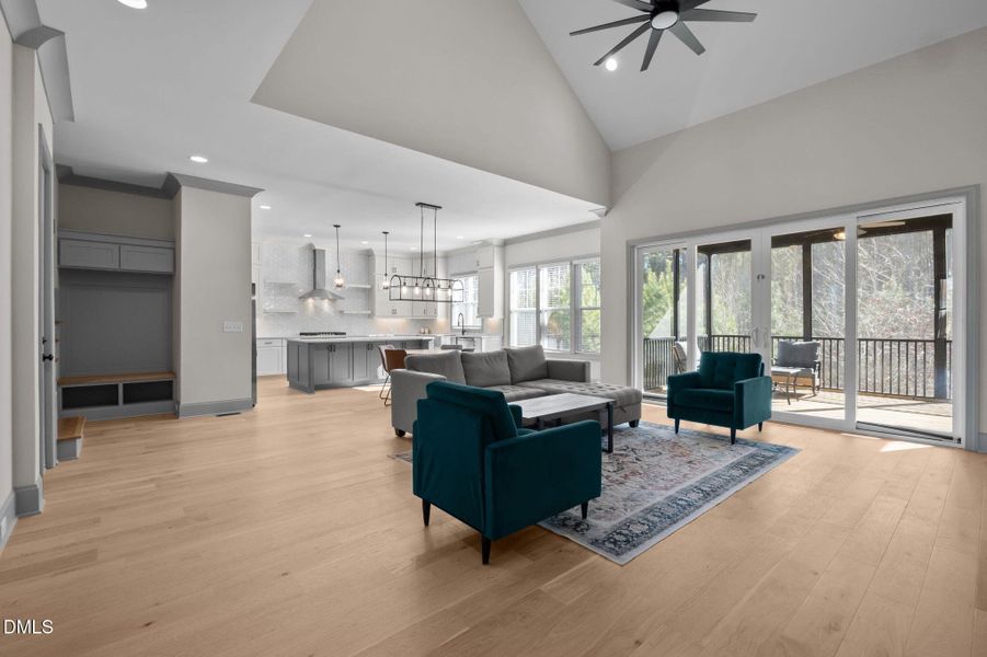 17-web-or-mls-P1099656 17-web-or-mls-P1099656