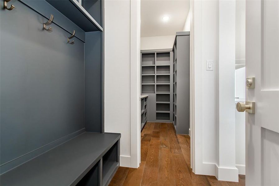 Furnished interior view inside a new home in , Dallas (Image 25).