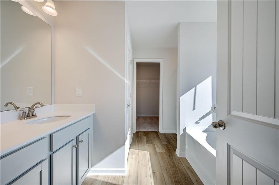 Furnished interior view inside a new home in Chapel Hill, Newnan (Image 9).
