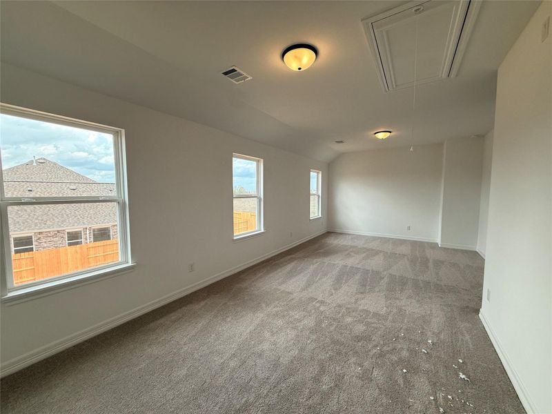 Spacious, unfurnished interior of a new home in Wildrye, Waller (Image 13).